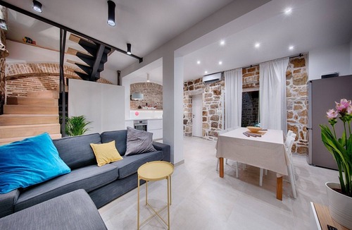Vis Villa | Villa Zdenka - Five Bedroom Villa with Terrace