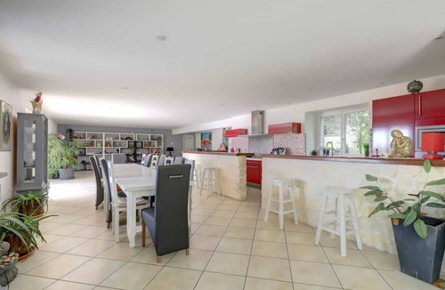 Vaudreuille Villa | Villa 'Zen Et Tropicale' with Mountain View, Shared Pool and Wi-Fi