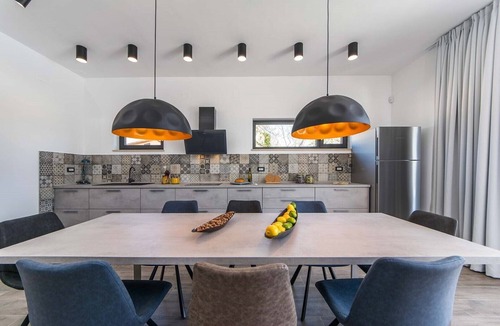 Vintijan Villa | Villa Zen in Pjescana Uvala,Pula