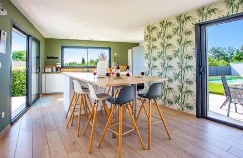 Tourbes Villa | Villa Zephyr by Villa Plus