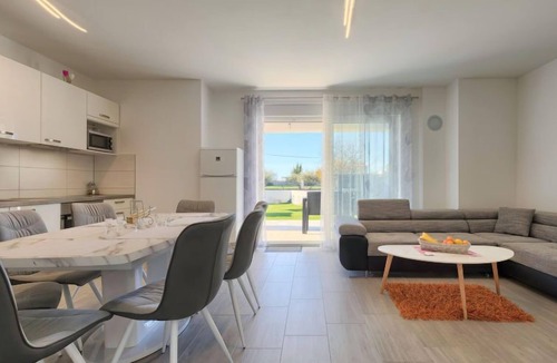 Nova Vas House | Villa Zirdum by Interhome