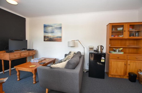 Carterton Apartment | Villa270