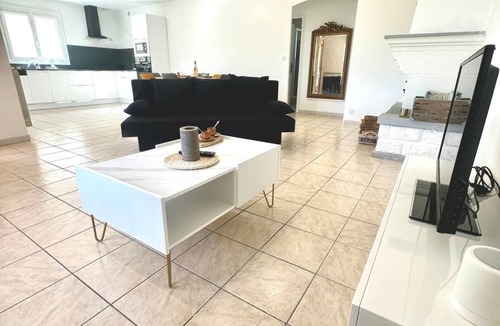 Marsillargues House | Villacamargue