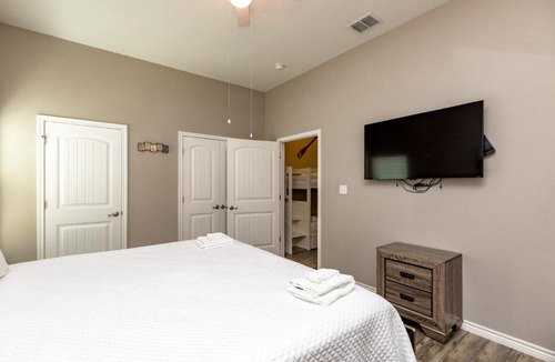 Corpus Christi Villa | Village by the Beach I921K