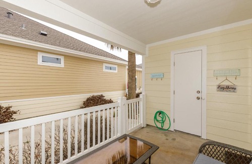Corpus Christi Villa | Village by the Beach L832K