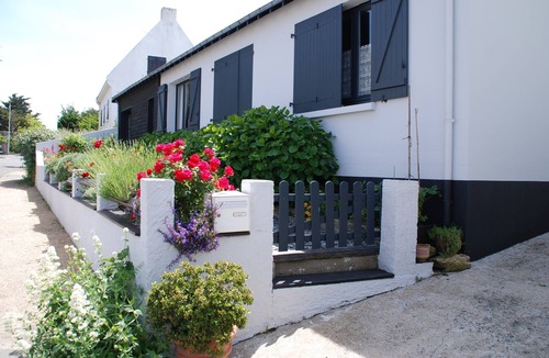 Piriac-sur-Mer House | Village center: the +: holiday 'while on foot', forget your car, wifi