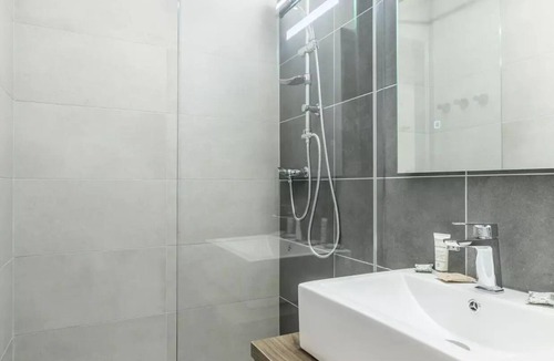Arc-2000 Hotel | Village Club MMV Altitude* - Room 3 People - full board
