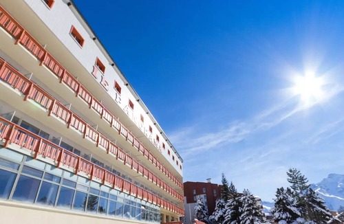 Mont-de-Lans Hotel | Village Club MMV Le Panorama* - Room 3 People - full board
