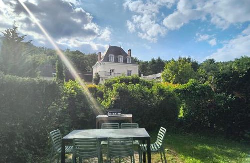 Ormoy-la-Riviere House | Village Collection Le Vauvert