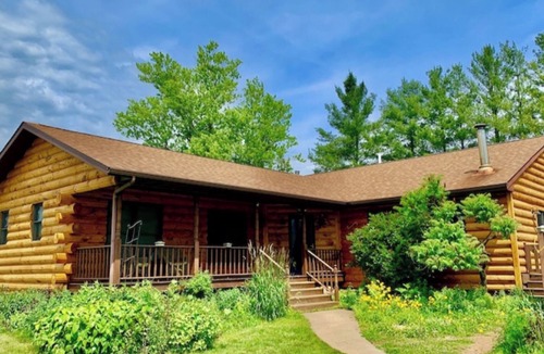 Lansing Cabin | Village Creek Lodge 7 BR w/Hot Tub & Pool