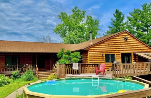 Lansing Cabin | Village Creek Lodge 7 BR w/Hot Tub & Pool