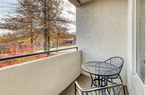 Warren Hotel | Village Gate Unit 209