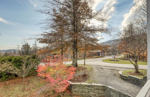 Warren Hotel | Village Gate Unit 209