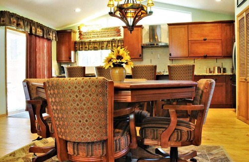 The Village Cabin | Village Hideaway with Fire Pit