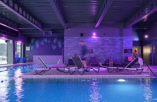 Basingstoke Hotel | Village Hotel Basingstoke