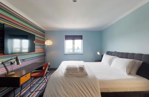 Bournemouth Hotel | Village Hotel Bournemouth