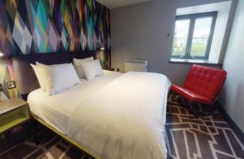 Warrington Hotel | Village Hotel Warrington