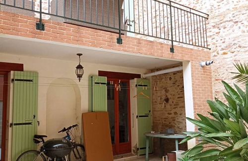 Le Chateau House | Village house with air conditioning, terrace, 6-8 pers, Canet-en-Roussillon