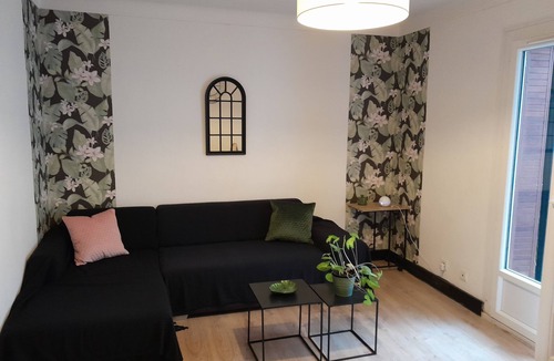 Thuir House | Village house for 5 pers in the historical center of Thuir, + baby bed max 15kg