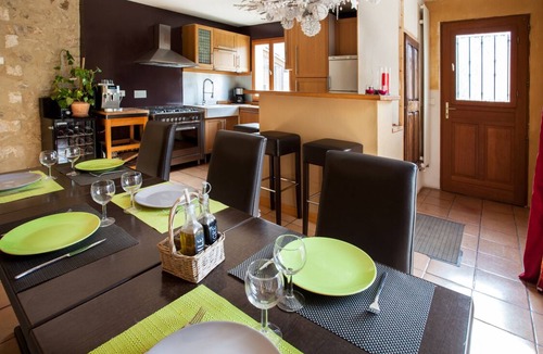 Castelnau-le-Lez House | Village house with swimming pool 5 min from Montpellier * 5 pers *