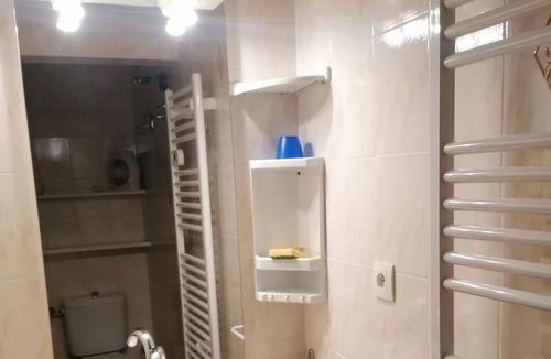 Luzenac House | village house