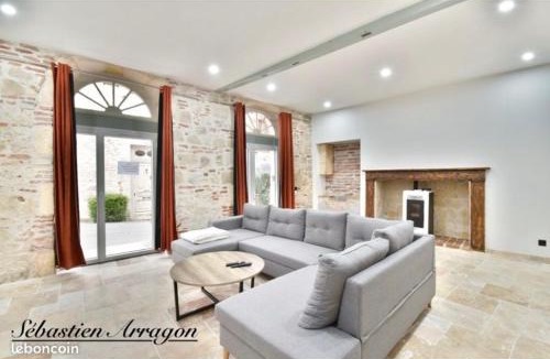 Penne-d'Agenais House | Village house