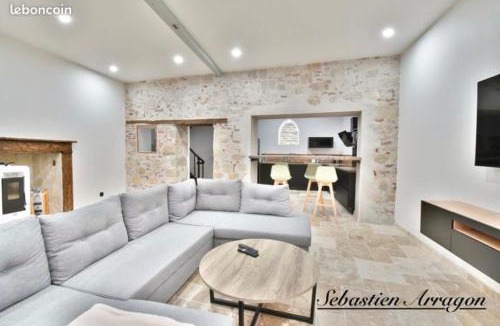 Penne-d'Agenais House | Village house