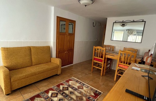 Sarratella House | Village House in Sierra Engarcerán – Peaceful Retreat