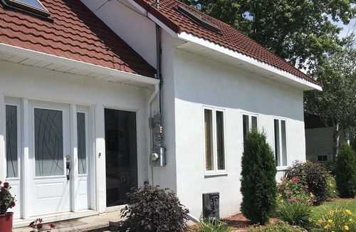 Saint-Jean-des-Piles House | Village house, spa and heated swimming pool