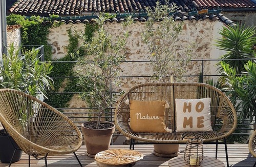 Montpeyroux House | Village house with private pool, terrace and old-world charm