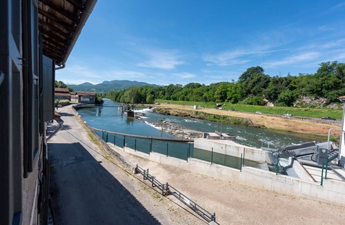 Saint-Lizier House | Village house with garden, on the banks of a river in a listed village