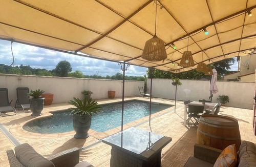 Manduel House | village house with swimming pool