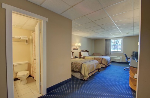 Annapolis Hotel | Village Inn Annapolis MD