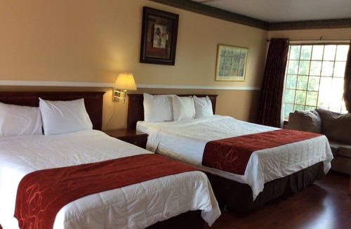 Colts Neck Hotel | Village Inn