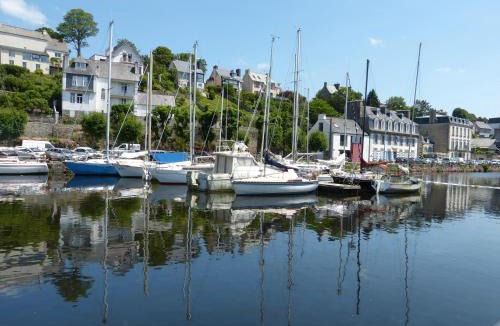 Saint-Benoit-des-Ondes House | village insolite tiny