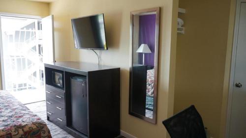 Dawson Hotel | Village Motor Inn