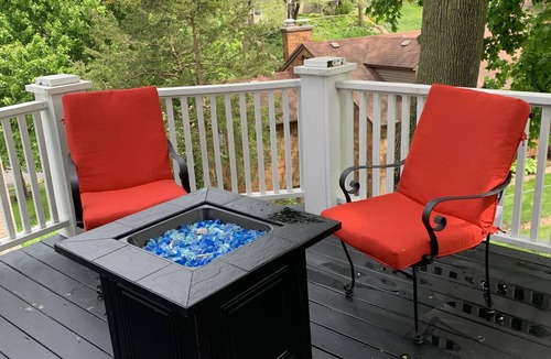 Davenport House | Village of east Davenport retreat