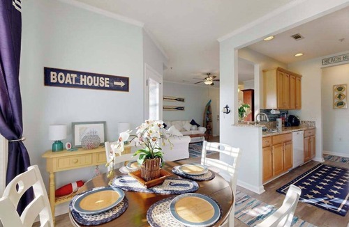Villages of Five Points Condo | Village of Five Points pet friendly condo with pool, gym, and tennis access