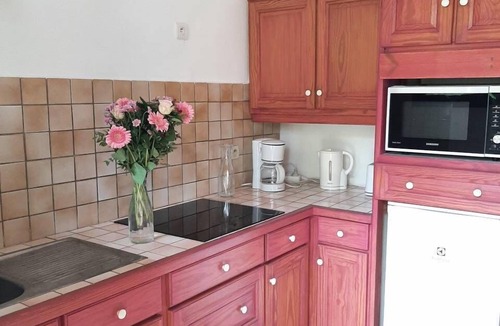 Calviac-en-Perigord House | Village of 10 lodgings with heated outdoor swimming pool, restaurant on 1 hectare
