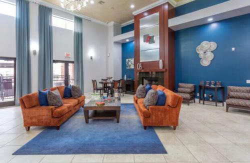 Energy Corridor Apartment | Village on Memorial