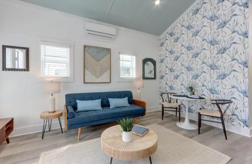 Thunderbolt House | Village on The Bluff: Herrin Hideout by Lucky Savannah