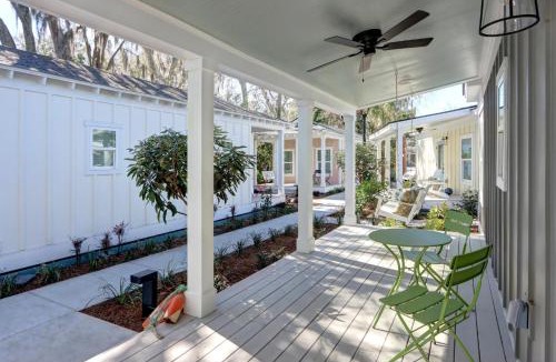 Thunderbolt House | Village on The Bluff: Marsh Hen Den by Lucky Savannah
