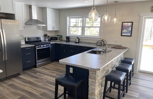 Carrabassett Valley House | Village on the Green 4 bedroom. Shuttle to the lifts