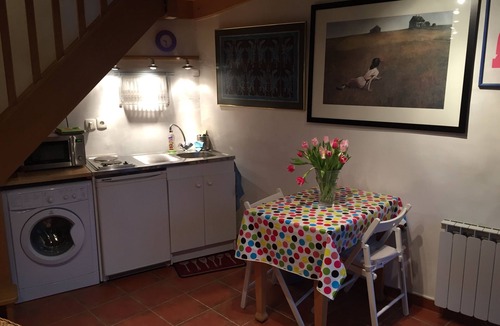 Saint-Nom-la-Breteche Cottage | Village studio, close to Versailles & Paris