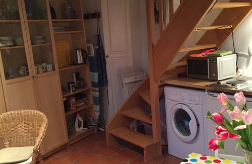 Saint-Nom-la-Breteche Cottage | Village studio, close to Versailles & Paris