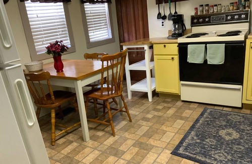 Proctorsville Apartment | Village Ski Apartment