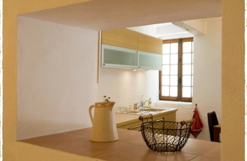 Sablet Apartment | Village Studio Apartment