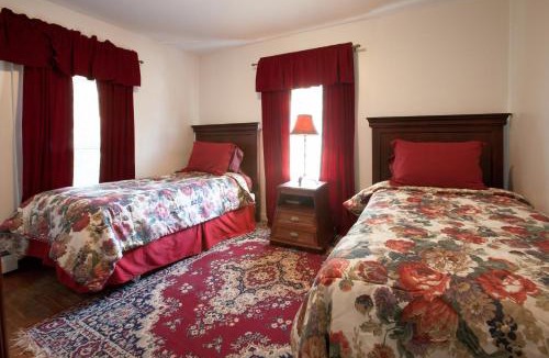 Margaretville House | Village Suites
