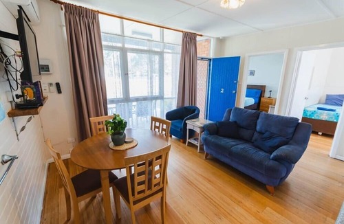 Mallacoota House | Village View Unit 2 Mallacoota