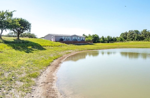 Bertram House | Village Village Country